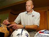 Brad Friedel, americký branká� Aston Villy