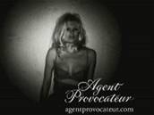 Kate Mossov� v reklam� pro Agent Provocateur