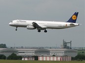 Airbus A321 Lufthansa - leti�t� Ruzyn� - letadlo - aerolinie - aerolinky