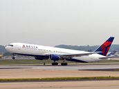 Do New Yorku se snažila Američanka dostat i se společností Delta Airlines. Do New Yorku se snažila Američanka dostat i se společností Delta Airlines.