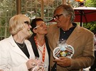 Media party 2009 - zleva Ji�� Borovi�ka, Eva Zaoralov�, Mirka Sp��ilov� a Ji�� Barto�ka