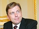 B�val� p�edseda Sn�movny Miloslav Vl�ek nez�sk� post v ��adu pro ochranu osobn�ch �daj�.