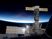 Mezinárodní vesmírná stanice (ISS) nad Zemí. Ilustrační foto Mezinárodní vesmírná stanice (ISS) nad Zemí. Ilustrační foto