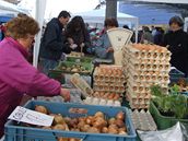 Ani pon�kolik�t� v �ad� se nena�lo dostatek zastupitel� pro odsouhlasen� n�vratu farm��sk�ch trh� na n�m�st� v Turnov�. (ilustra�n� sn�mek)