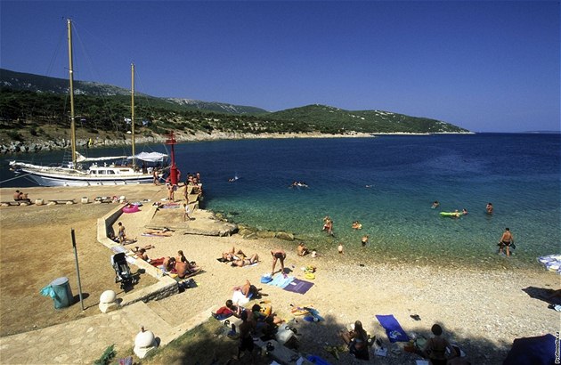 Chorvatsko, Cres, záliv poblíž Osoru Chorvatsko, Cres, záliv poblíž Osoru