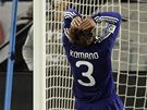 KLÍ�OVÝ MOMENT. Japonec Komano nedal pokutový kop, Japonsko je vy�azeno.