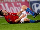 TO BOL�. �to�n�k Martin Fenin se po jednom ze souboj� sv�j� na zemi.
