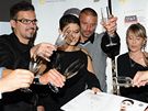 K�est kalend��e k projektu Rakovina v�c ve�ejn� v �ele s Vla�kou Erbovou a Tom�em �epkou