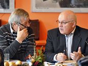 Ředitel extraligy Stanislav Šulc a člen APK Ctibor Jech.