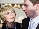 Český lev 2011 - Eliška Balzerová s režisérem Jiřím Vejdělkem