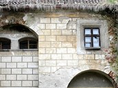 Zámek v Červené Řečici, který dvacet let od revoluce chátral, zachrání dotace z... Zámek v Červené Řečici, který dvacet let od revoluce chátral, zachrání dotace z...