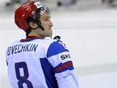 ZKLAMANÝ OVIE. Ruská superhvězda Alexandr Ovečkin věřil, že posílí svůj tým na MS. Na Slovensku však vyhořel a Rusko skončilo čtvrté.