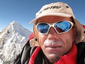 Radek Jaroš na vrcholu Lhoce (8516 m) Radek Jaroš na vrcholu Lhoce (8516 m)