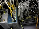 V�sledek pr�ce elektrik���. Ka�d� kabel je pe�liv� ozna�en.