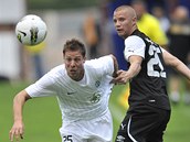 JE�T� JEZD�M SE �KODOVKOU. Radek ��rl v dresu Mlad� Boleslavi.