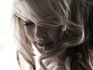 Iveta Barto�ov� p�zovala na�� fotografce je�t� v dob�, kdy byla ��astn� se sv�m
