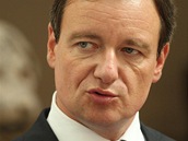 Poslanec �SSD a st�edo�esk� hejtman David Rath na tiskov� konferenci p�ed