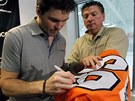 A JEŠTĚ PODPIS. Jaromír Jágr začíná novou sezonu v NHL. A JEŠTĚ PODPIS. Jaromír Jágr začíná novou sezonu v NHL.
