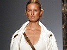 �esk� topmodelka Karolina Kurkov� na p�ehl�dce Michael Kors (New York Fashion...