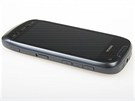 Recenze Nokia 701 telo