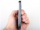 Recenze Nokia 701 telo