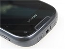 Recenze Nokia 701 telo
