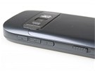 Recenze Nokia 701 telo