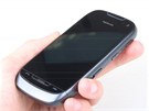 Recenze Nokia 701 telo
