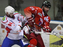 Olomouck� Ji�� Dopita  (vpravo) a t�eb��sk� Stanislav Dietz.