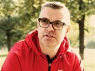 "V kanceláři sedím relativně málo. Spíš lítám po schůzkách s telefonem na uchu.