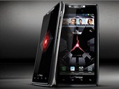 Nov� Motorola Droid Razr p�ich�z�