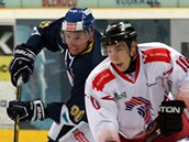 Radim Haas (vpravo) v dresu Olomouce v utk�n� s �st�m.