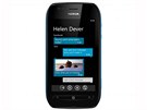 Stejn� jako model Lumia 800 bude i levn�j�í Lumia 710 na na�em trhu v prodeji...