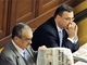 Vl�da z�ejm� nevyjde vst��c ��dosti romsk�ch sdru�en�, aby obnovila post ministra pro lidsk� pr�va.