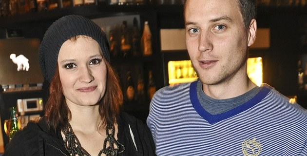 Natálie Kocábová a její man�el �t�pán Vrána, se kterým �eká druhé dít� 