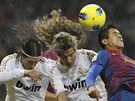 ROCKOV� KONCERT? Zaj�mav� momentka ze slavn�ho El Cl�sika. Brank�� Realu Iker