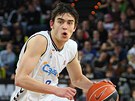 Tom� Satoransk� (vpravo) v dresu Cajasolu Sevilla