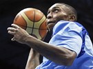 PORAŽENÝ HRDINA. Možná nejhezčí smeč dne předvedl Jamar Smith z Prostějova.... PORAŽENÝ HRDINA. Možná nejhezčí smeč dne předvedl Jamar Smith z Prostějova....