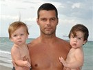 Ricky Martin a jeho dvoj�ata Matteo a Valentino v Miami (2009)