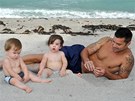 Ricky Martin a jeho dvoj�ata Matteo a Valentino v Miami (2009)