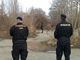 V korytě potoka na Šumpersku našli policisté igelitovou tašku s mrtvým novorozenětem (ilustrační snímek).
