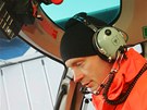 Jan Budař jako pilot vrtulníku při natáčení seriálu Sanitka 2 na Jan Budař jako pilot vrtulníku při natáčení seriálu Sanitka 2 na