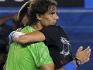 OBJET� FINALIST�. Rafel Nadal a Novak Djokovi� po skon�en� t�m��