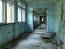 I radi�tory n�kdo odcizil, �kola v Pripjati. 