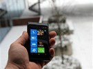 Nokia Lumia 800 je ve Finsku prodejn�m hitem