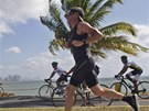 Lance Armstrong p�i triatlonu v Panam�