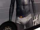 David Beckham a jeho reklama na pr�dlo na autobusu v Manhattanu  