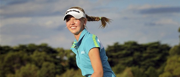 Jessica Kordová si po triumfu na Australian Open radostně poskočila. Jessica Kordová si po triumfu na Australian Open radostně poskočila.