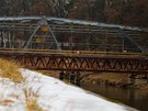 Budov�n� l�vky p�es Orlici v Hradci Kr�lov� (22. �nora 2012)