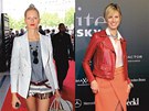 3. místo � Karolína Kurková, modelka  Model vlevo je ur�en pouze majitelkám...